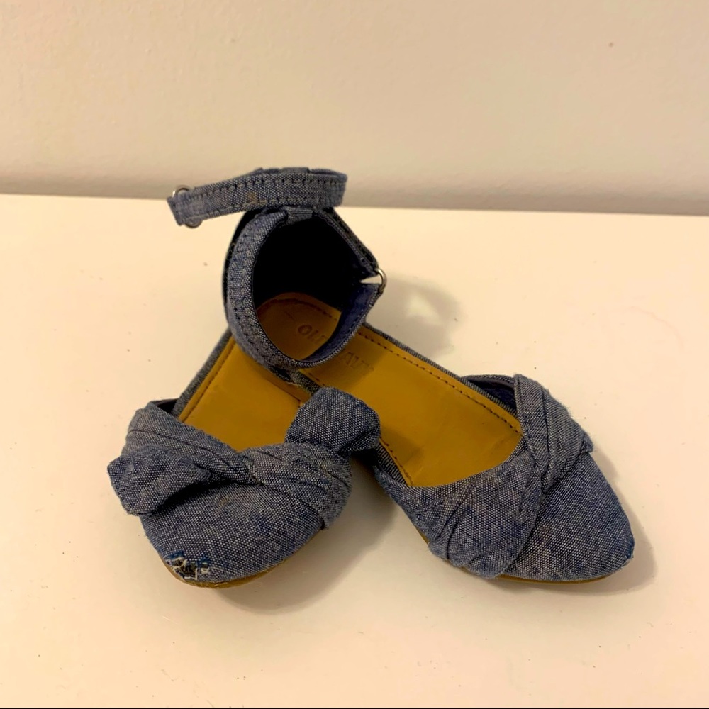 Old Navy Toddler Denim Ankle Buckle Pointed Toe Dress Shoes